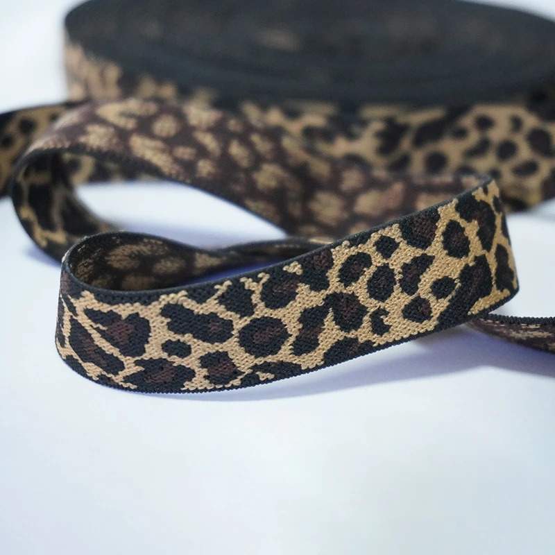 Elastīga leoparda druka